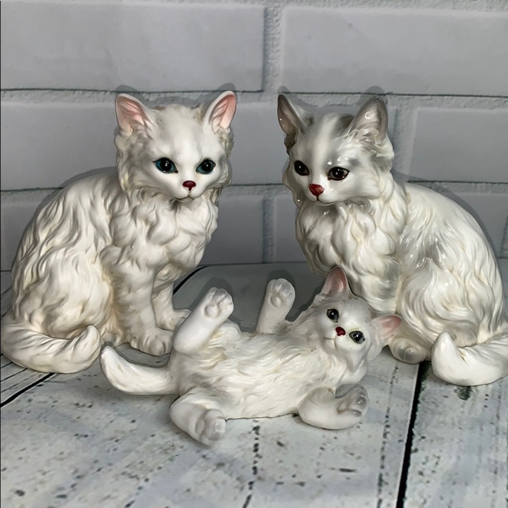 Vintage Lefton Cat Figurines.